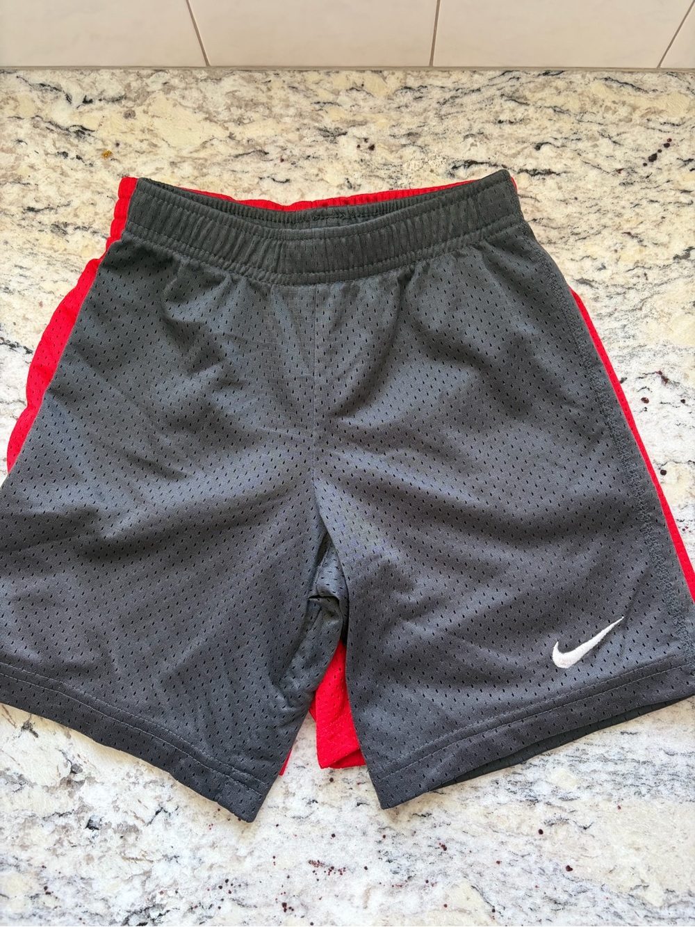 EUC Nike shorts size small